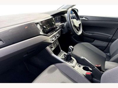 Used VW Polo Life 80 HP (58 kW) 2022 Blue Hatchback