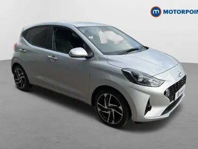 Used Hyundai i10 Premium 67 HP (49 kW) 2022 Silver Hatchback