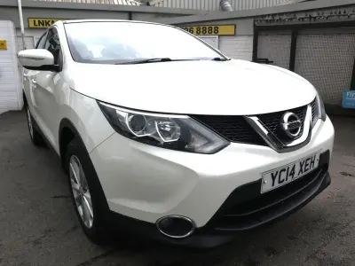 Used Nissan Qashqai Acenta 110 HP (80 kW) 2014 White SUV