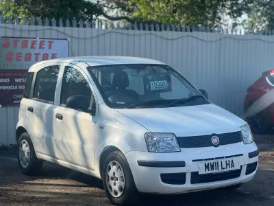 Used Fiat Panda Active 69 HP (50 kW) 2011 White Hatchback