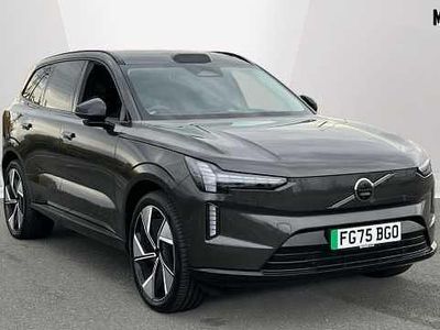 Metallic platinum grey New 2025 Volvo EX90 Ultra SUV | £76,766 (Fair price)