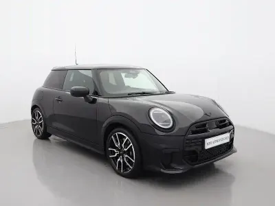Używany Mini Cooper S Hatch 201 KM (147 kW) 2024 Czarny Hatchback