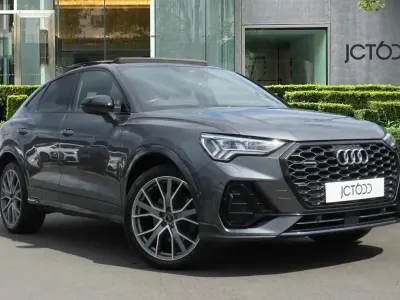 Begagnad Audi Q3 Advanced 226 HK (166 kW) 2020 Grå SUV