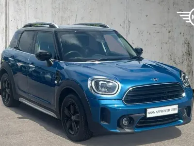 Używany Mini Cooper Countryman Classic 134 KM (98 kW) 2023 Niebieski SUV