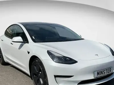 Używany Tesla Model 3 Long Range AWD 366 kW (498 KM) 2022 Biały Sedan/Limuzyna