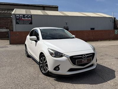 Begagnad Mazda 2 Inclusive 116 HK (85 kW) 2016 Vit Halvkombi