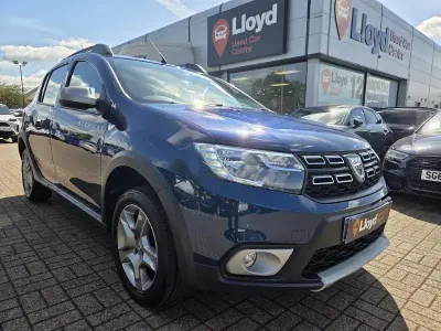Używany Dacia Sandero Essentiel 90 KM (66 kW) 2019 Niebieski Hatchback