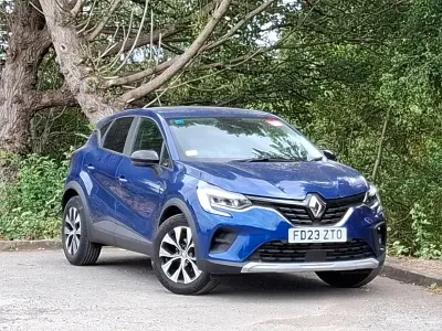Used Renault Captur Evolution 91 HP (66 kW) 2023 Blue SUV