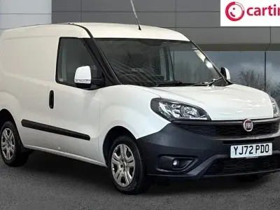 Used Fiat Doblò S 105 HP (77 kW) 2022 White MPV