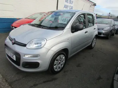 Usado Fiat Panda Pop 69 HP (50 kW) 2017 Prateado Citadino