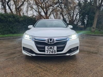 Used Honda Accord Hybrid 214 HP (157 kW) 2013 White Sedan