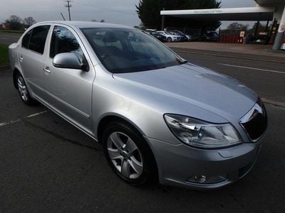 Used Skoda Octavia Elegance 105 HP (77 kW) 2012 Silver Hatchback