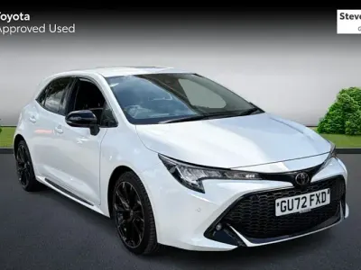 Used Toyota Corolla Sport 122 HP (89 kW) 2022 White Hatchback