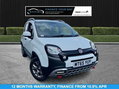 Used Fiat Panda Cross Cross 90 HP (66 kW) 2015 White Hatchback