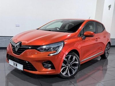 Used Renault Clio IV Iconic 100 HP (73 kW) 2019 Orange Hatchback