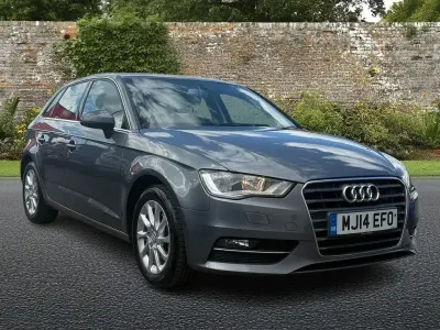 Usado Audi A3 Sportback Design 150 CV (110 kW) 2014 Gris Utilitario