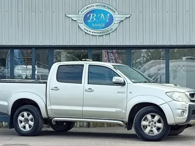 Używany Toyota HiLux 2010 Srebrny Pickup