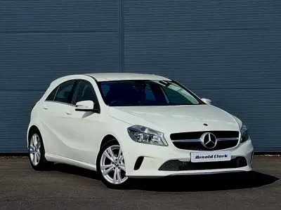 Used Mercedes A180 Executive 109 HP (80 kW) 2017 White Hatchback