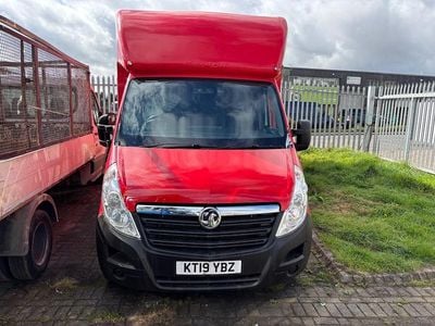 Second-hand Vauxhall Movano 130 CP (95 kW) 2019 Roșu Monovolum