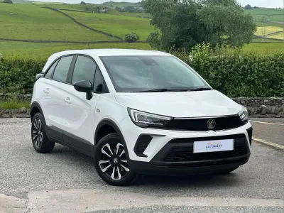 Used Vauxhall Crossland Design Edition 130 HP (95 kW) 2023 White SUV