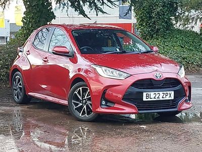 Used Toyota Yaris Hybrid Design 116 HP (85 kW) 2022 Red Hatchback