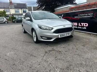 Used Ford Focus Zetec 100 HP (73 kW) 2015 Silver Hatchback