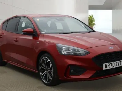 Used Ford Focus ST-Line X 2020 Red Hatchback