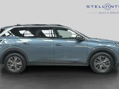Used Peugeot 5008 GT 143 HP (105 kW) 2025 Blue SUV