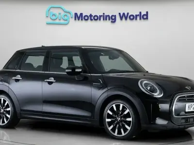 Used Mini Cooper Exclusive 136 HP (100 kW) 2021 Black Hatchback