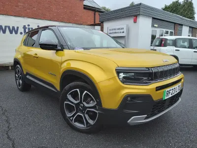 Used Jeep Avenger 114 kW (156 HP) 2023 Black/yellow SUV