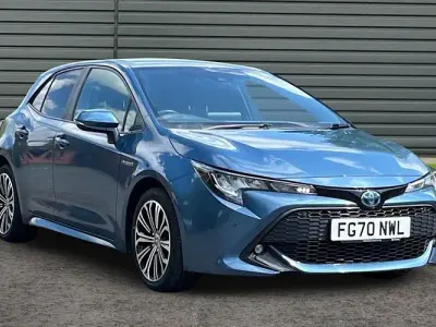 Second-hand Toyota Corolla Design 184 CP (135 kW) 2022 Hatchback