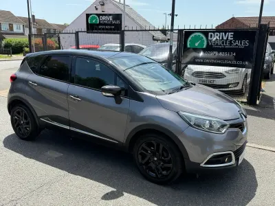 Used Renault Captur Dynamique 90 HP (66 kW) 2016 Grey black SUV