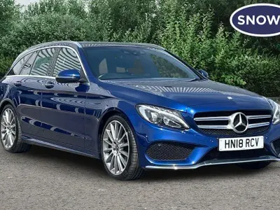 Usado Mercedes C220 AMG Line Premium Plus 170 HP (125 kW) 2018 Azul Carrinha
