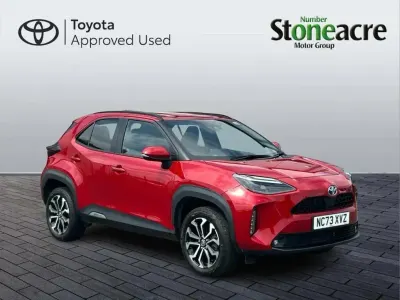 Used Toyota Yaris Cross Design 113 HP (83 kW) 2023 Red SUV
