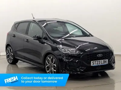 Käytetty Ford T ST-Line X 2023 Musta Viistoperä