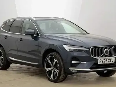 Begagnad Volvo XC60 Ultra 247 HK (181 kW) 2025 Blå SUV