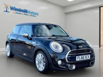 Usado Mini Cooper S Hatch 2016 Preto Citadino