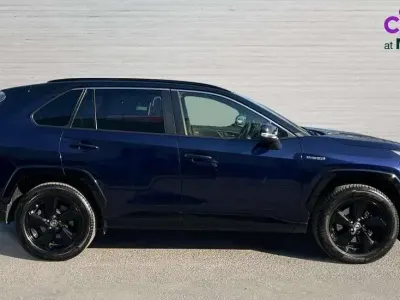 Second-hand Toyota RAV4 Hybrid 222 CP (163 kW) 2020 Albastru SUV