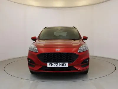 Second-hand Ford Kuga ST-Line X 148 CP (108 kW) 2022 Roșu SUV