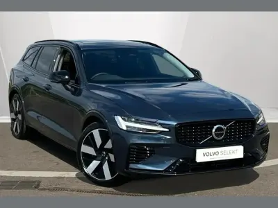 New Volvo V60 Ultra 449 HP (330 kW) 2026 Blue Estate