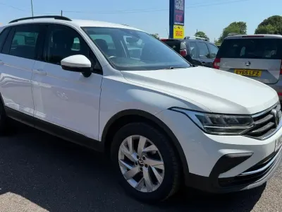 Used VW Tiguan Life 150 HP (110 kW) 2021 White SUV