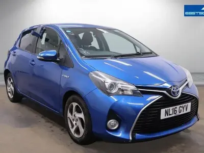 Second-hand Toyota Yaris Hybrid 2016 Albastru Hatchback