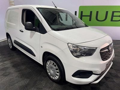 White Used 2020 Vauxhall Combo Sportive MPV | £8,994 (Fair price)