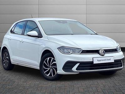 Used VW Polo Life 95 HP (69 kW) 2023 Pure white Hatchback