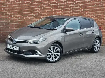 Used Toyota Auris Hybrid 2017 Bronze Hatchback