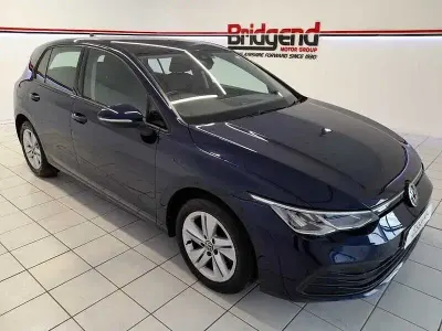 Used VW Golf VII Life 150 HP (110 kW) 2021 Blue Hatchback