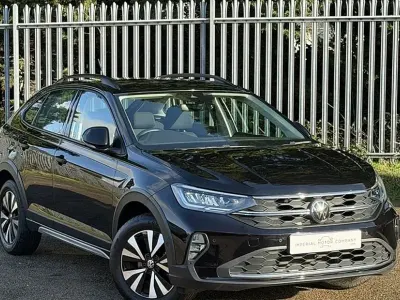 Begagnad VW Taigo Life 2022 Svart SUV