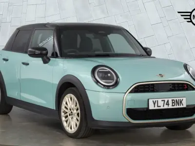 Used Mini Cooper S Hatch 201 HP (147 kW) 2025 Green Hatchback