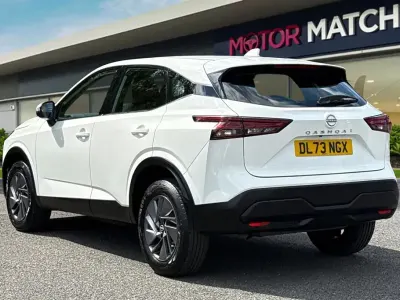 Używany Nissan Qashqai Acenta Premium 2023 Biały SUV