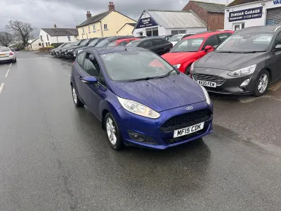 Used Ford Fiesta Zetec 82 HP (60 kW) 2015 Blue Hatchback